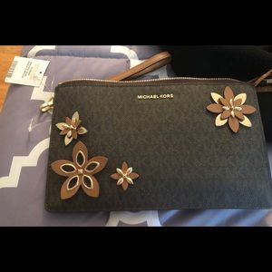 Michael Kors wristlet